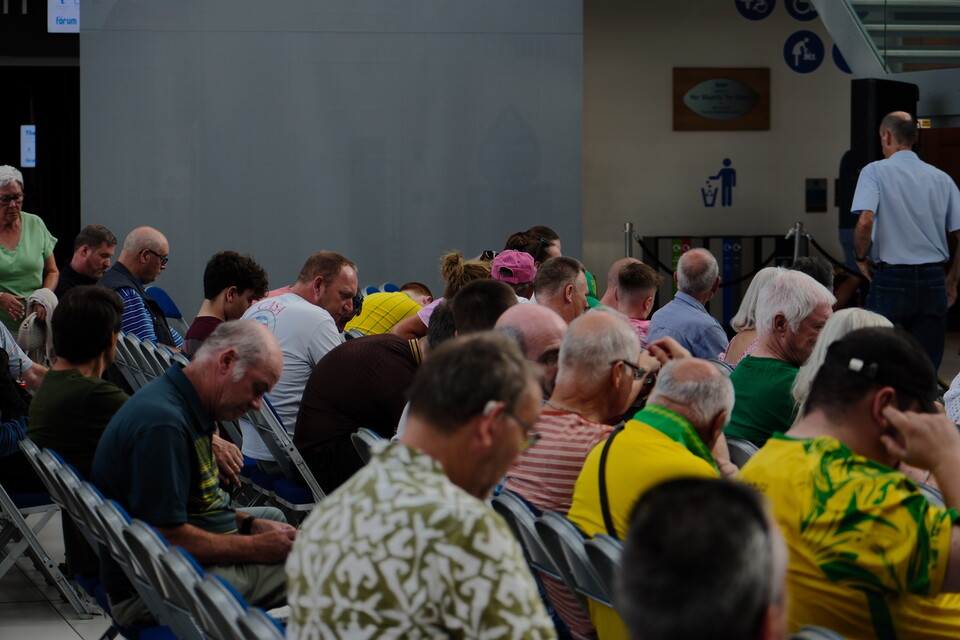 Image of fans at The Forum