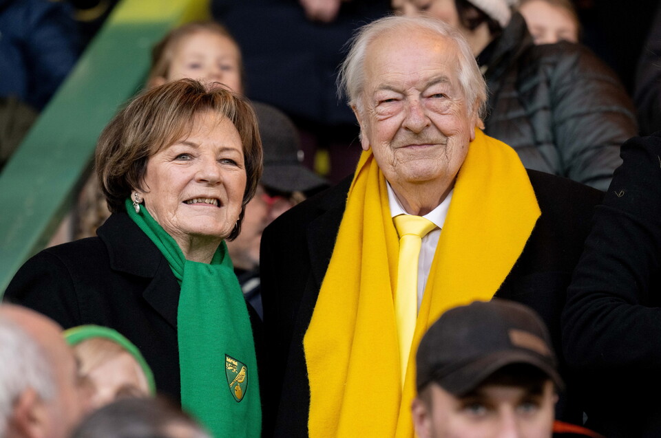 Delia Smith and Michael Wynn Jones