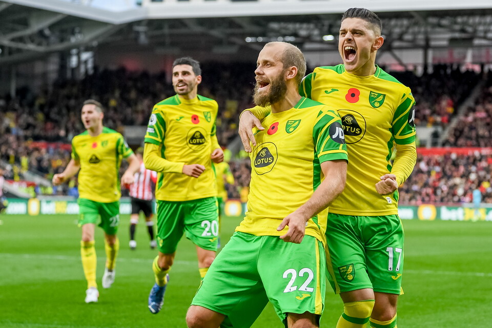 Teemu Pukki celebrates scoring against Brentford
