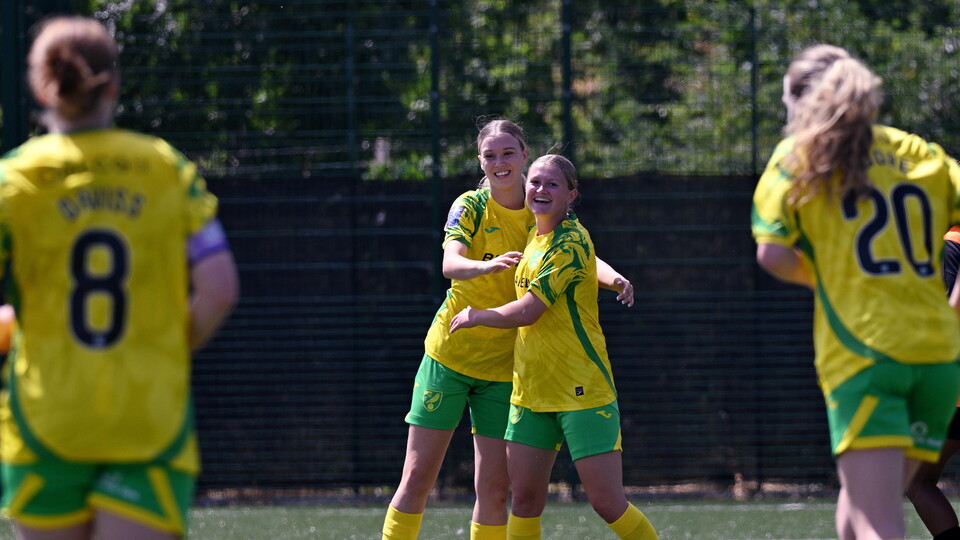 Holly Kennard and Faith Harrison
