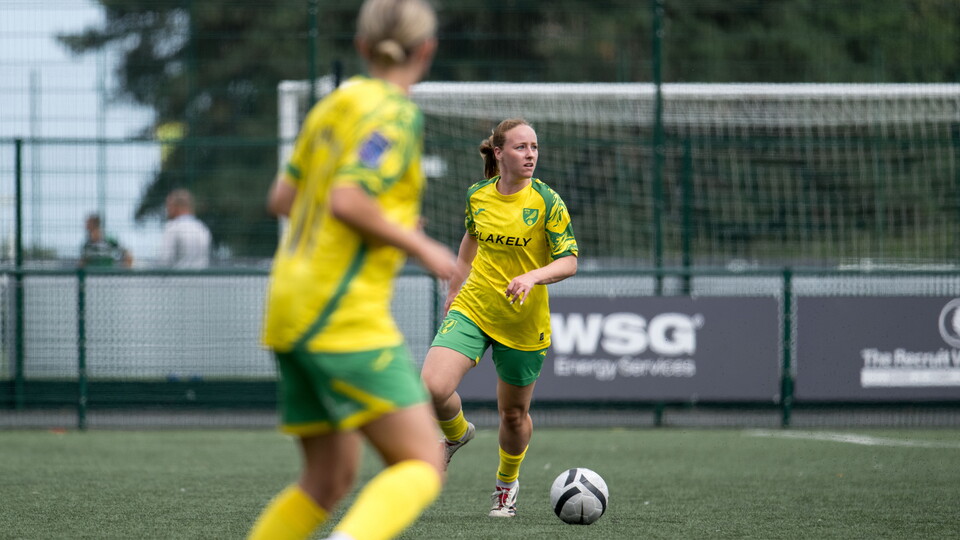 Millie Daviss at The Nest 