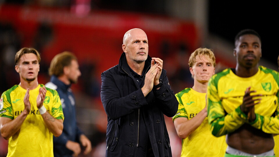 Philippe Clement claps the fans at Stoke City