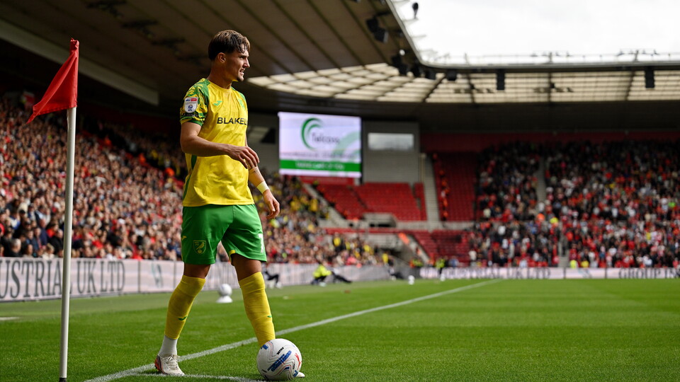 Jacob Wright set to take a corner at Middlesbrough