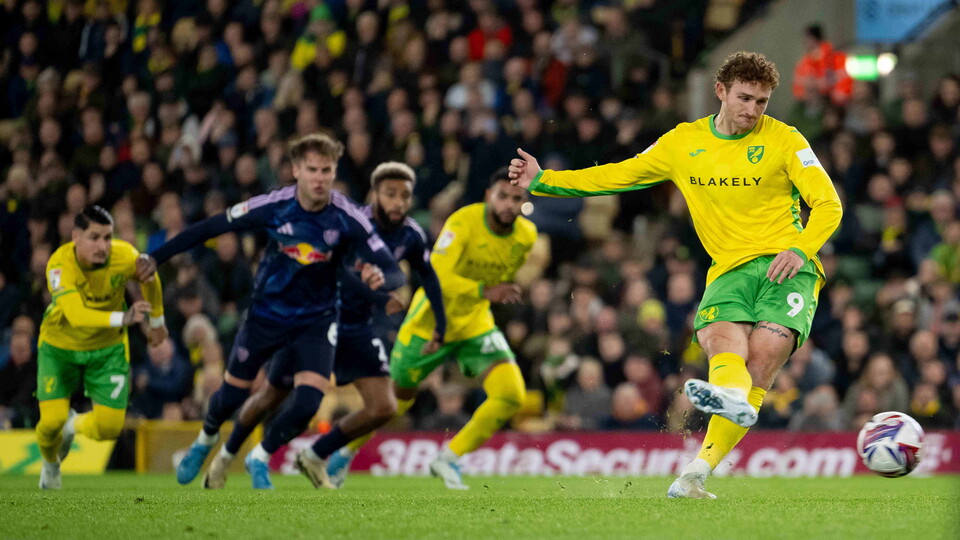 Norwich City had to settle for a point at home to Leeds United in the Sky Bet Championship, drawing 1-1 at Carrow Road.