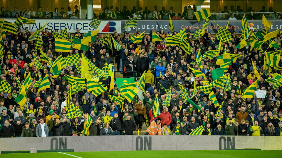 Norwich City take on Leeds United in the first leg of their Sky Bet Championship play-off semi-final on Sunday (KO 12pm) at Carrow Road. Here is your countdown to kick-off information.
