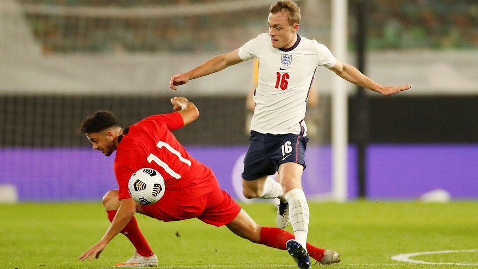 Max Aarons and Oliver Skipp have been called up to the latest England Under-21s squad ahead of the upcoming international break.