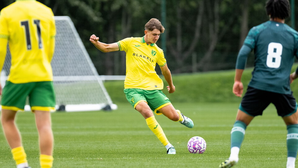 Norwich City Under-21s fell to a 4-2 defeat away to Manchester United in the Premier League 2 on Friday afternoon.