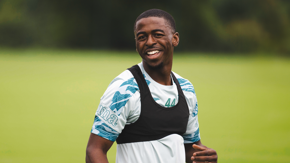 Norwich City forward Ken Aboh has signed a new contract with the club until 2027.