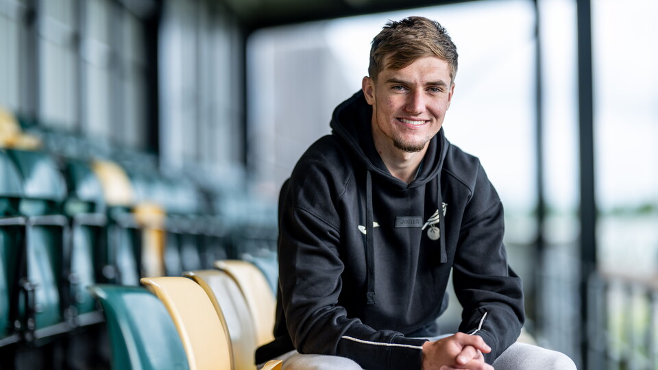 Norwich City have completed the signing of Jacob Wright on a permanent deal for an undisclosed fee, following his loan from Manchester City.