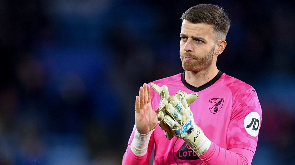 Norwich City keeper Angus Gunn says the team need to show more resilience in games after a 3-0 away defeat at Leicester City.