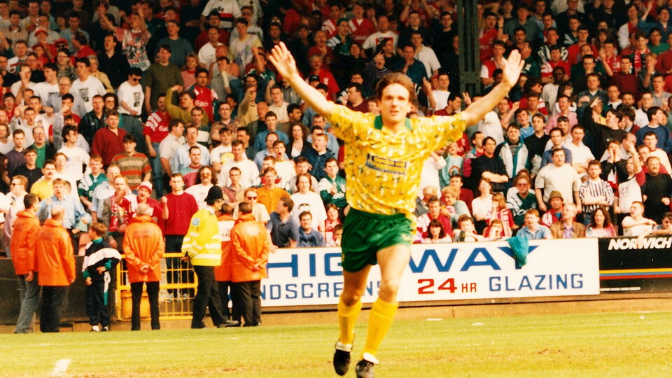 Norwich City will kick off our return to the Premier League by hosting Liverpool at Carrow Road on Saturday, August 14. Ahead of the game, we’ve looked back to the first ever Premier League season to catch up with David Phillips, who scored the wi...
