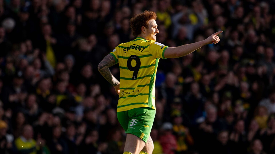 Norwich City came from behind with goals from Josh Sargent and a deflected Sam McCallum header to beat Plymouth Argyle 2-1 in the Sky Bet Championship.