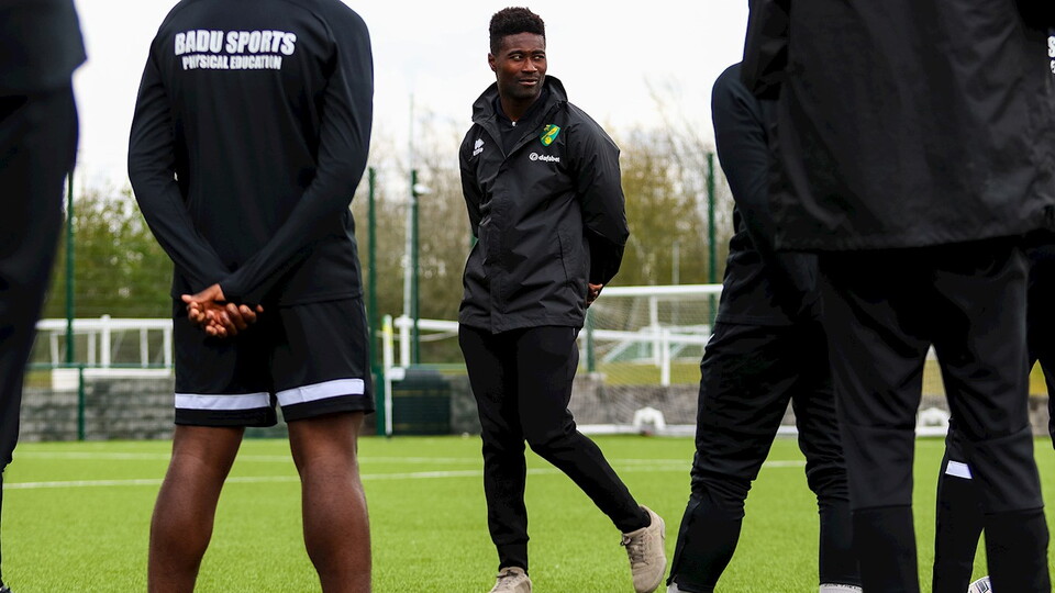 Norwich City midfielder Alex Tettey recently led a training session for students from BADU Sports who he’s been mentoring for the last few months.