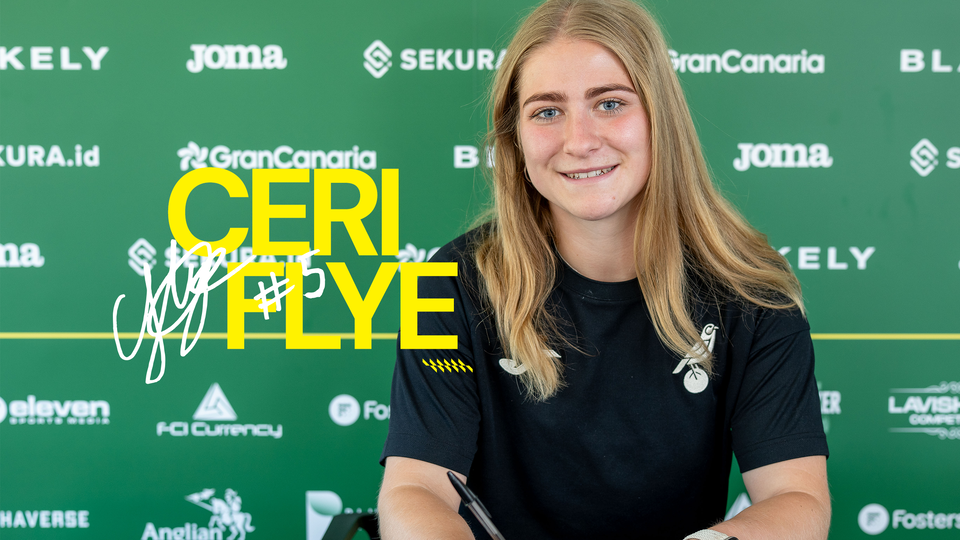Women's team defender Ceri Flye has signed her first professional contract with Norwich City.