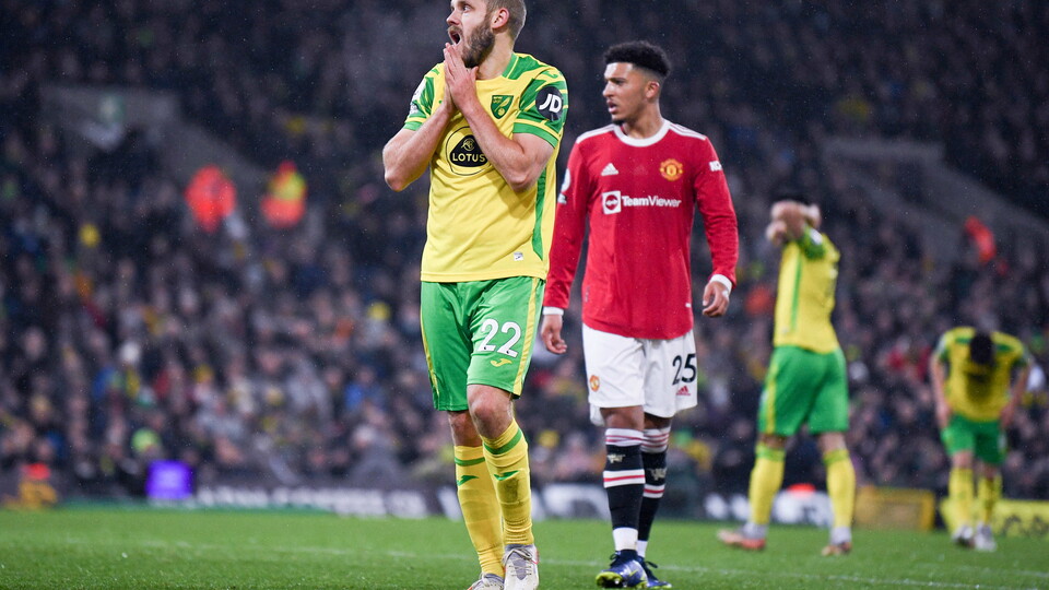 Norwich City were beaten by a late Cristiano Ronaldo penalty at Carrow Road, as Manchester United triumphed 1-0 in the Premier League.