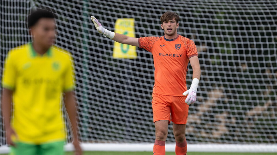 Norwich City Under-18s claimed a 1-1 draw away to Reading in the Under-18 Premier League South.