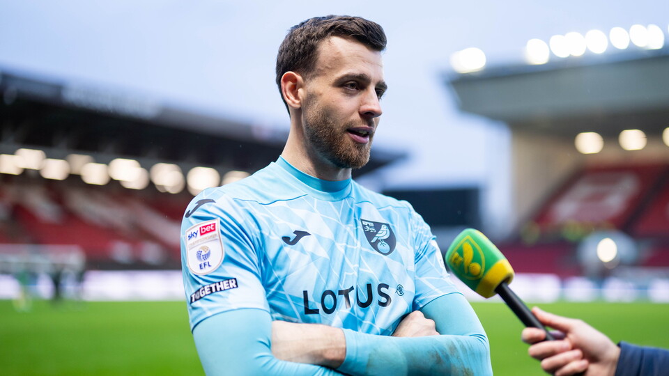 Angus Gunn says that Adam Idah's last-minute winner shows the character that the squad have, as Norwich City claimed a 2-1 victory away to Bristol City.