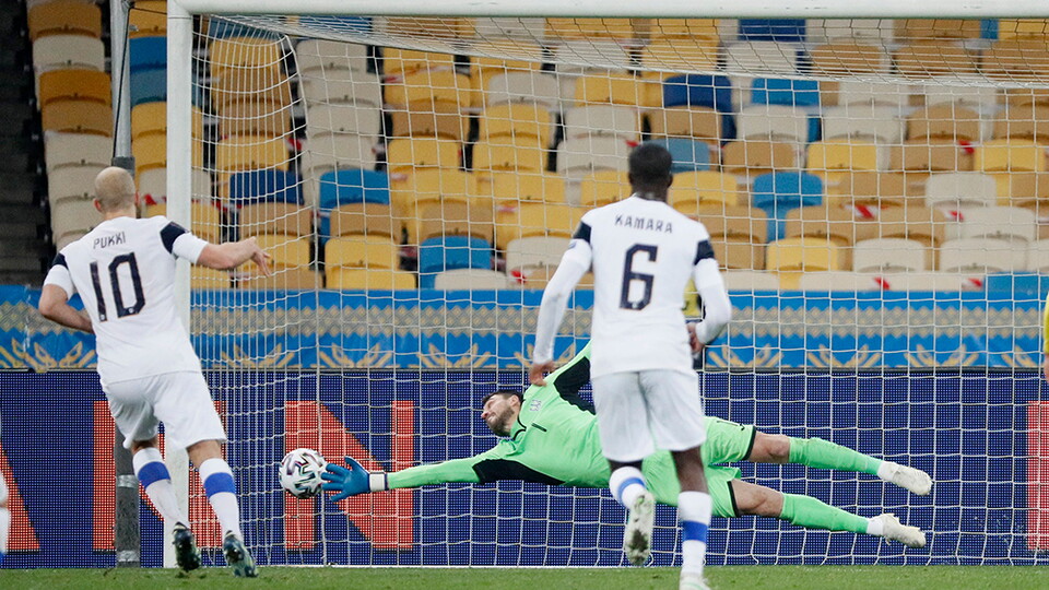 Teemu Pukki netted a late penalty to continue his fine goalscoring form and help Finland rescue a point in their World Cup qualifier against Ukraine on Sunday.