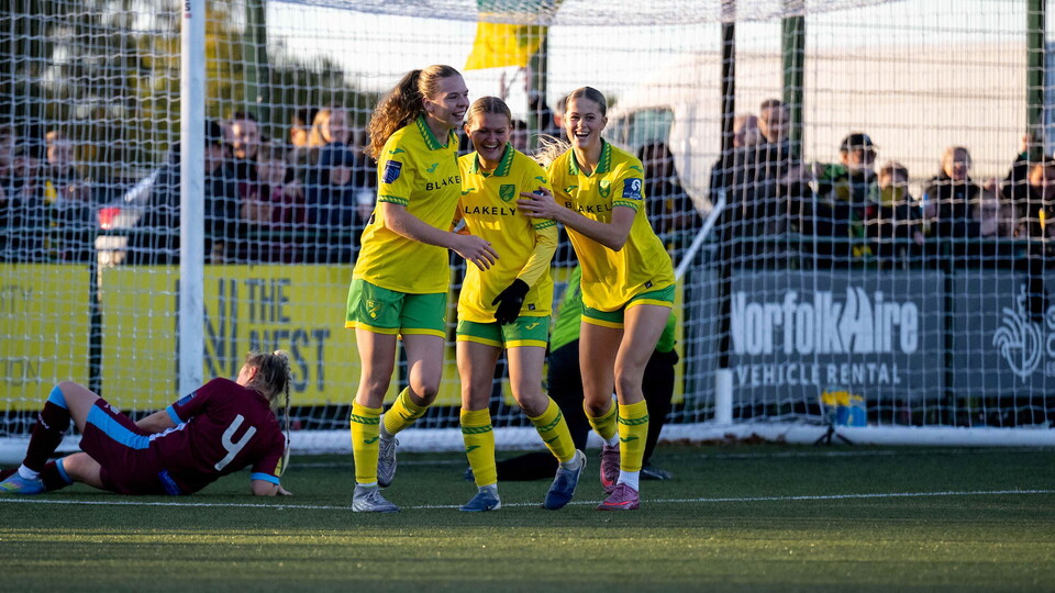 Norwich City Women confidently dispatched Chesham United Ladies 9-2 at The Nest for another three points in Division One South East.