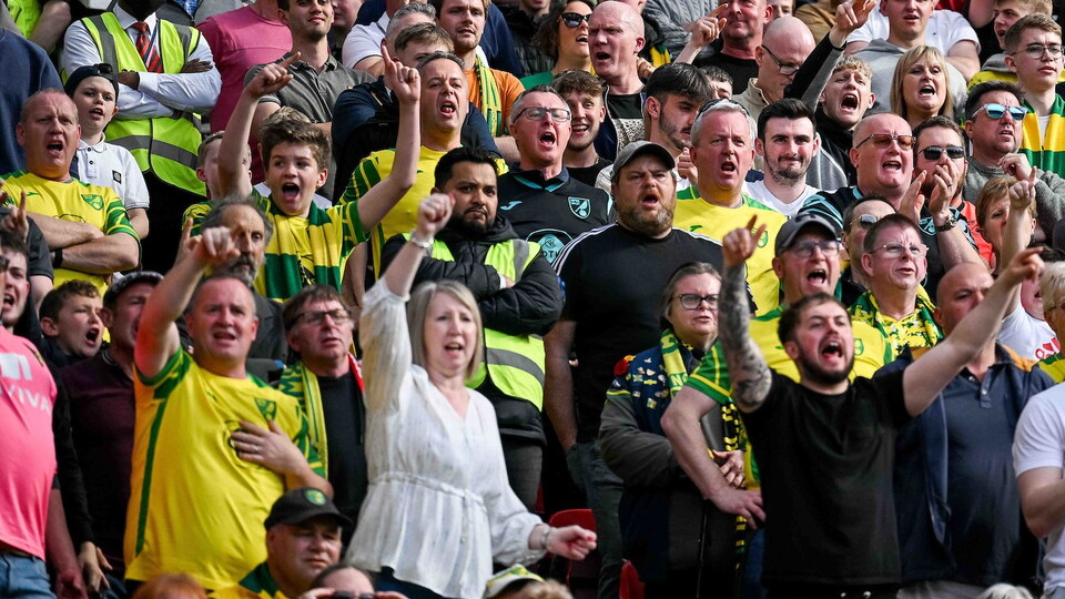 View a gallery of images from Saturday's game at Old Trafford.