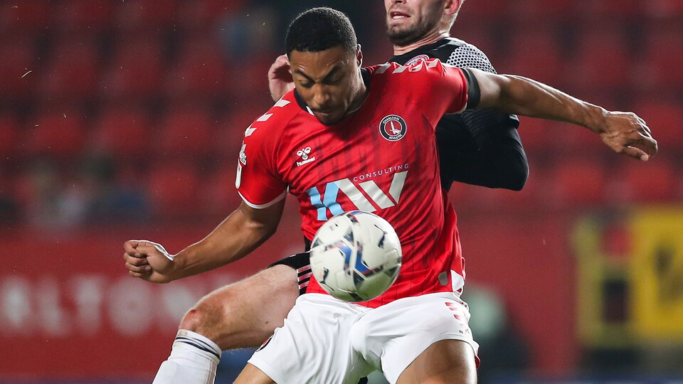 Norwich City loanee Akin Famewo was part of the Charlton Athletic defence to keep consecutive clean sheets on Saturday.