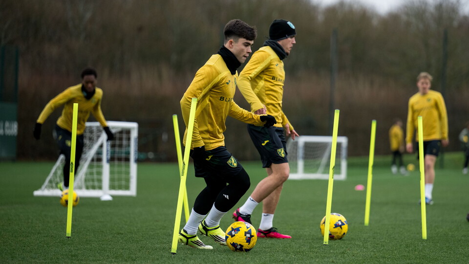 Philippe Clement has been impressed with loan signing Harry Amass' early application in training since joining from Manchester United.