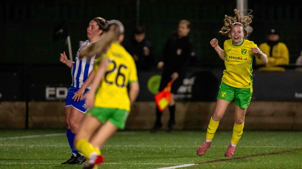 A single goal from Issy Moore was enough to send Norwich City Women to the final of the Harrod Sport Women's County Cup, as the Canaries beat Wroxham Women 1-0 at the FDC on Wednesday evening.