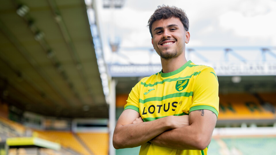 Norwich City have completed the signing of Brazilian midfielder Pedro Lima on loan from Palmeiras.