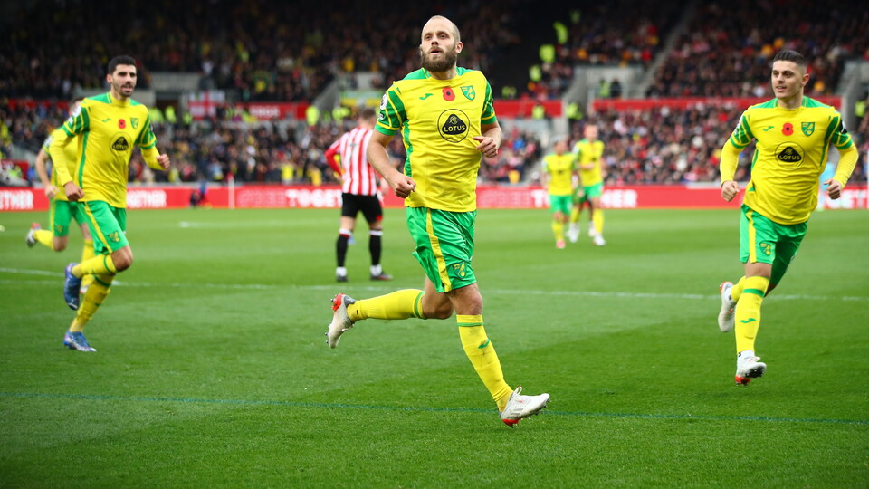 Teemu Pukki has been nominated for the PFA Vertu Motors Fans’ Player of the Month award for November.