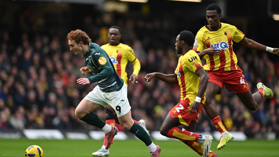 Norwich City were defeated 3-2 by Watford at Vicarage Road in the Sky Bet Championship.