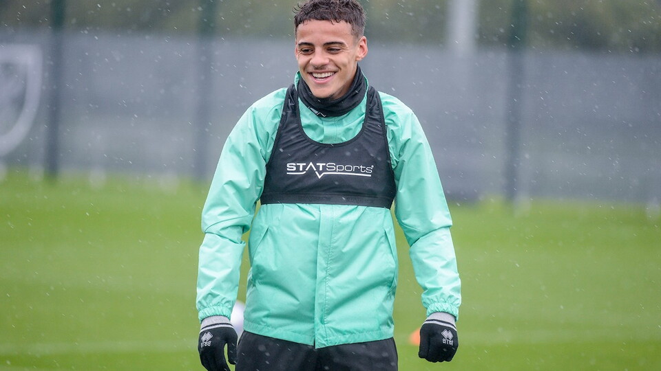 The rain was pouring down on a dismal afternoon today, but that didn't stop our players from being in high spirits during their pre-Bournemouth training session!
