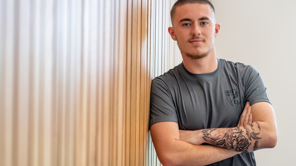 Norwich City announced the permanent signing of midfielder Flynn Clarke on Thursday morning.