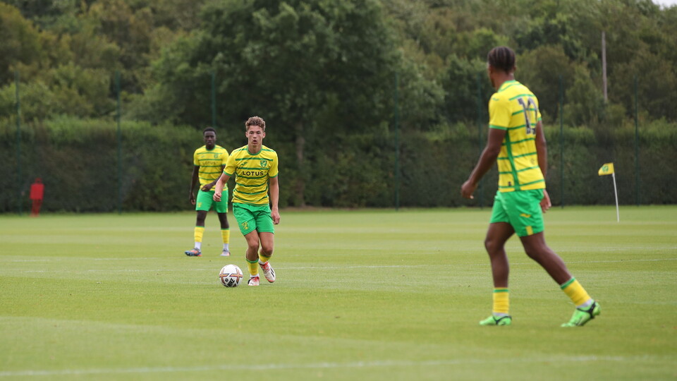 Two late goals condemned Norwich City Under-18s to a 4-2 defeat away to Southampton in the Under-18 PL South.