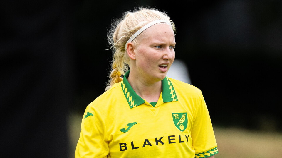 Norwich City defender Lucien Mahovo and women's team midfielder Lauren Hailes will be in attendance at the Jarrold store for a player signing session on Thursday, August 7.