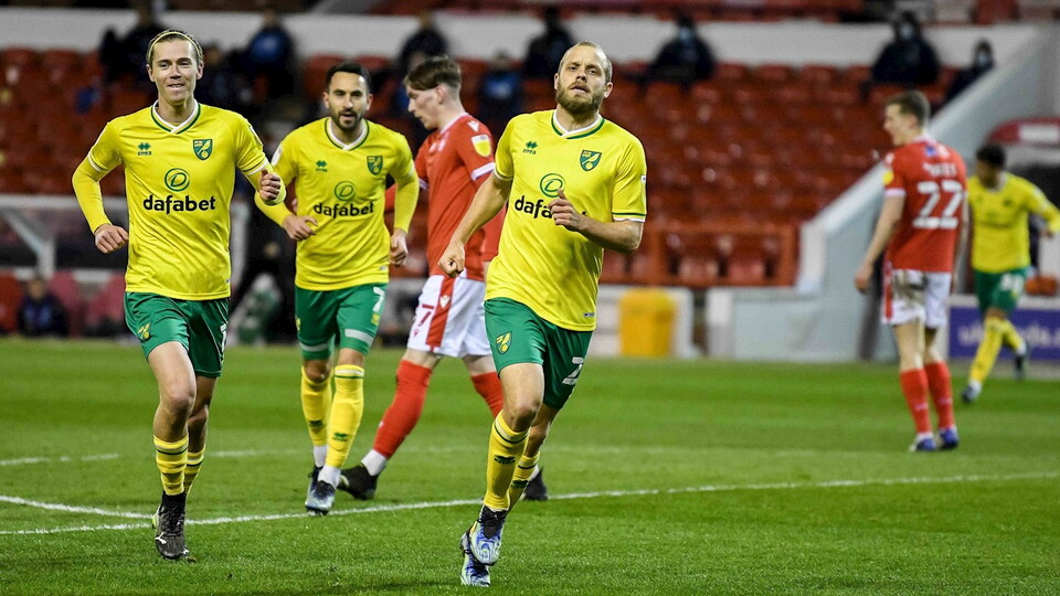 Norwich City beat Nottingham Forest 2-0 on Wednesday evening to keep their 10-point advantage at the top of the Sky Bet Championship table with nine wins in a row.
