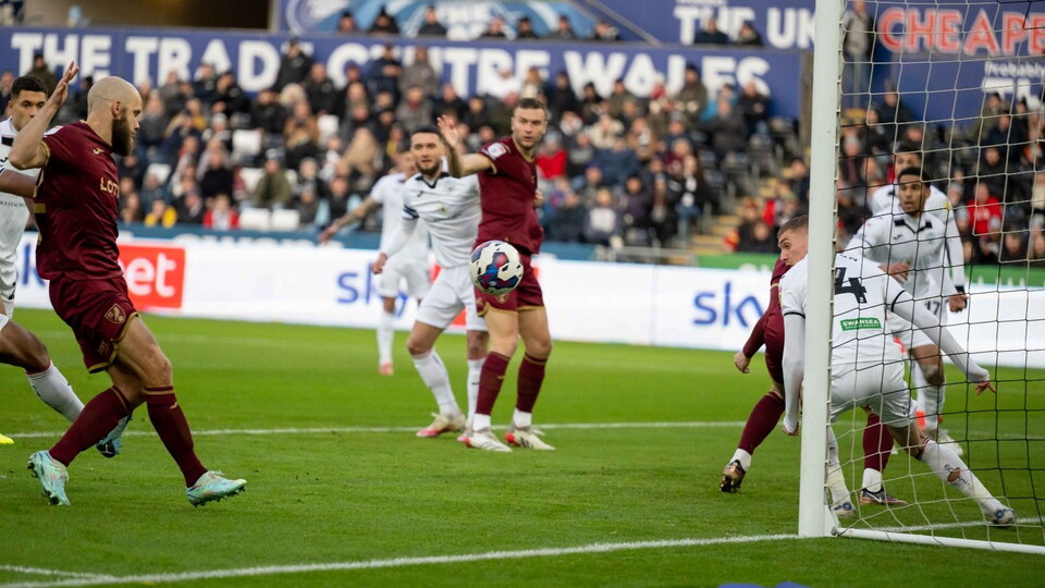 Norwich City returned after the World Cup break with a 1-0 win away to Swansea City in the Sky Bet Championship.