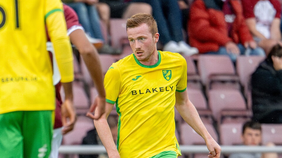 Lewis Shipley has joined Sky Bet League Two side Cheltenham Town on loan until January.