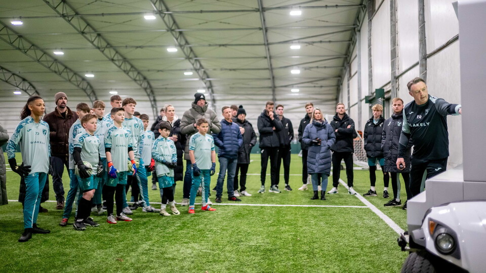Goalkeeping coach Tony Roberts introduced a number of academy players at the club to life as a goalkeeper earlier this week in a workshop at the Avant Training Centre.