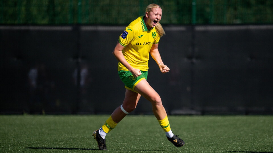 Norwich City Women's Freya Symonds has been voted by fans as the Blakely Player of the Month for September.