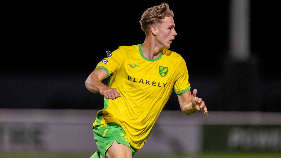 Norwich City Under-18s began their Under-18 Premier League South season with a 1-1 draw away to Aston Villa.