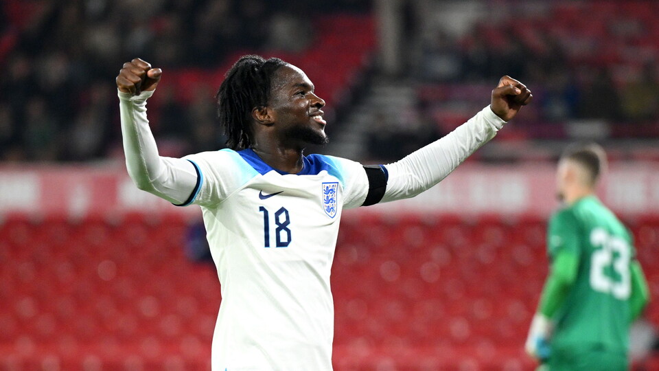 Jonathan Rowe scored on his England Under-21s debut as Lee Carsley's side enjoyed a comprehensive win over Serbia at the City Ground.