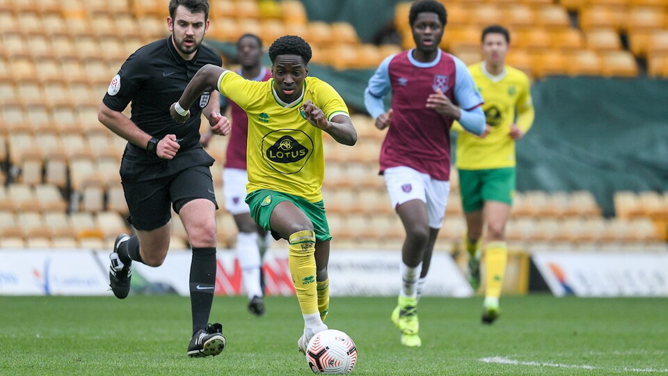 Norwich City Under-18s settled for a 3-3 draw against West Ham United after a late leveller from the Hammers on Saturday afternoon.