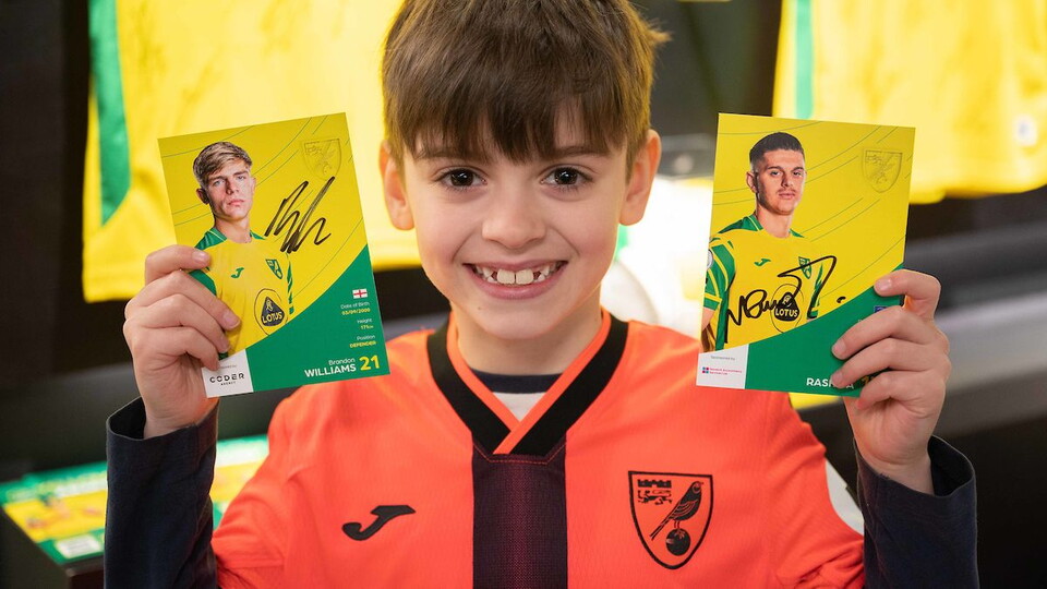 Canaries fans were given the chance to meet two first team players when Milot Rashica and Brandon Williams visited the Fan Hub in Norwich city centre.