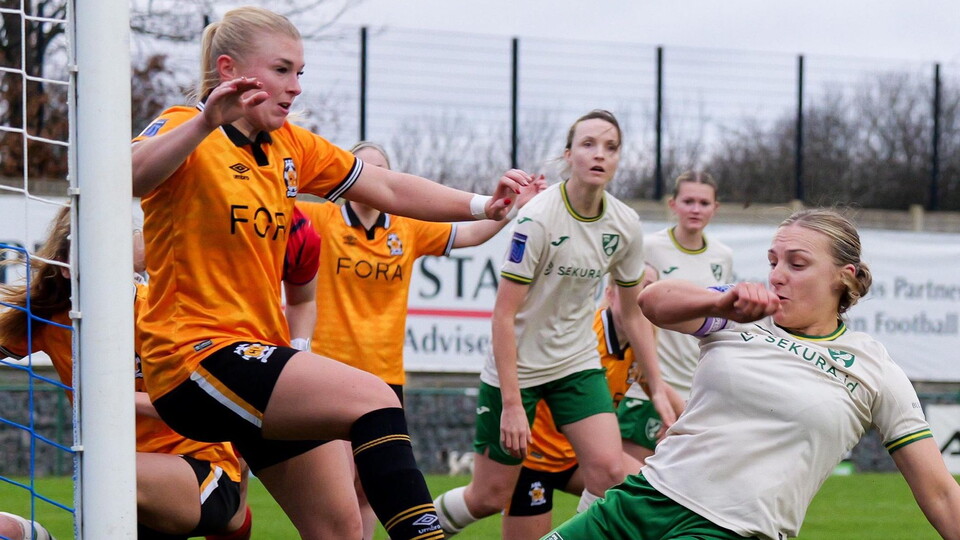 Goals from Sarah Wiltshire and Bella Simmons ensured the Canaries’ final game of 2024 would end in defeat, 2-0 against Cambridge United