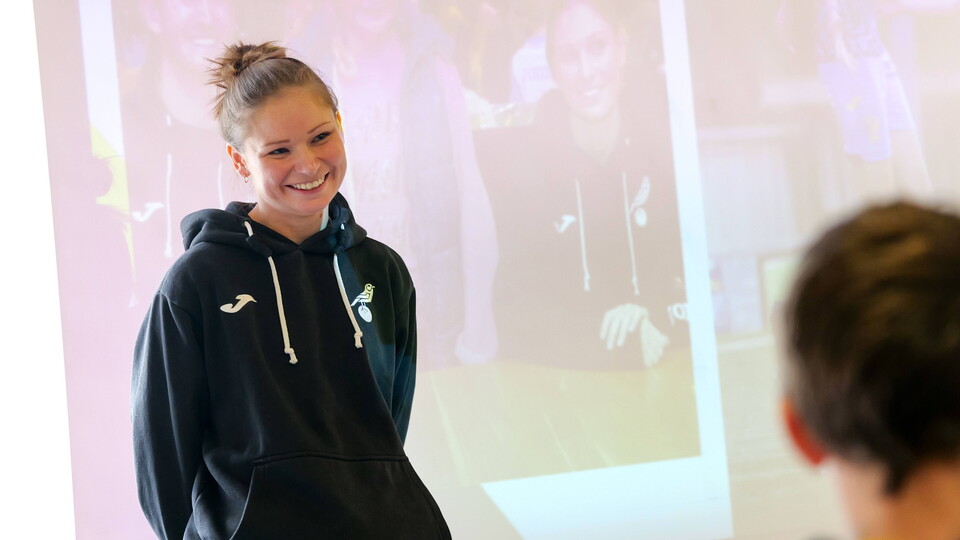 Norwich City Women's Anna Larkins made a surprise visit to her former school, Hemblington Primary on Tuesday afternoon.