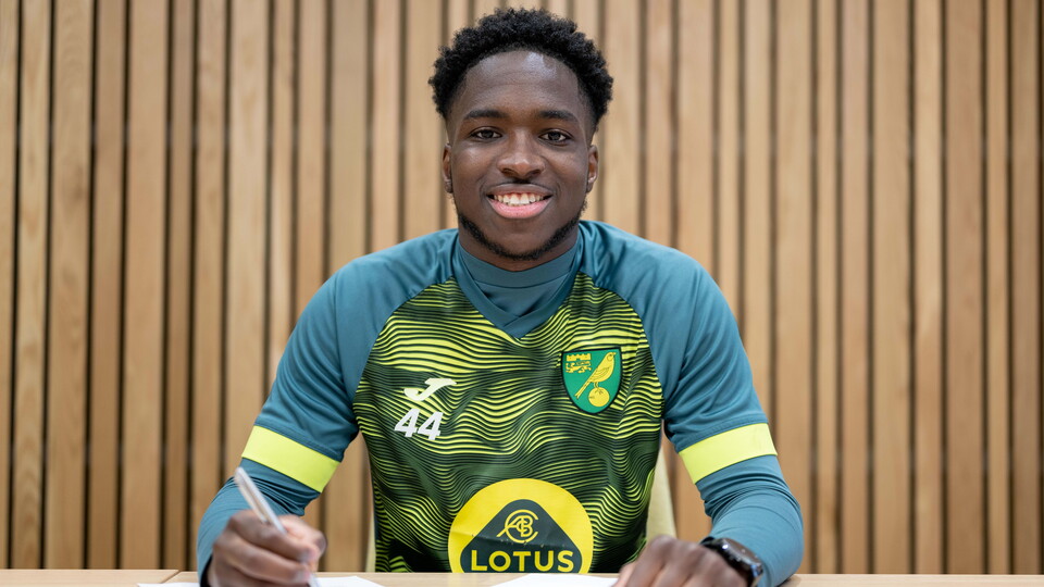 Norwich City forward Jonathan Rowe has signed a new contract at the club through to the summer of 2025.