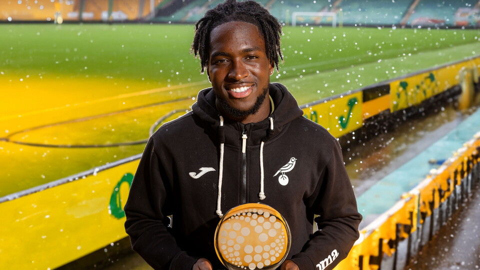 After his impressive start to the season, Jonathan Rowe has been awarded the EFL’s Young Player of the Month for August.