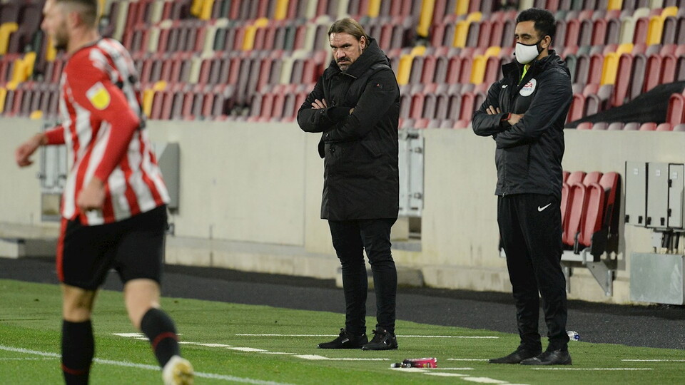 Daniel Farke praised his Norwich City side’s team spirit after they once again left it late in the Sky Bet Championship – this time coming from behind to draw at Brentford.
