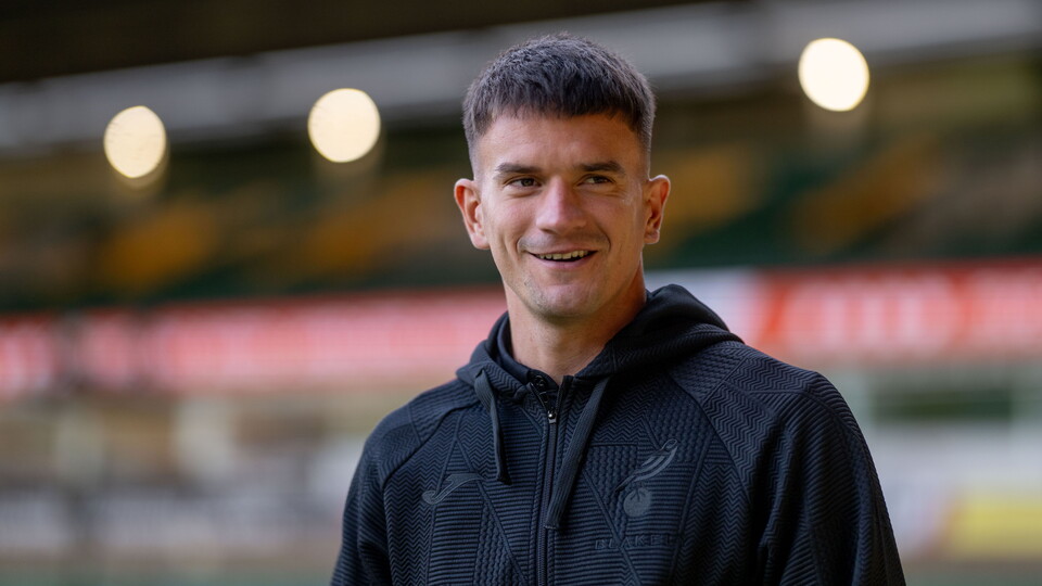 Norwich City midfielder Mirko Topić will be in the club shop at Carrow Road between 1pm and 2pm ahead of our Sky Bet Championship fixture against Preston.