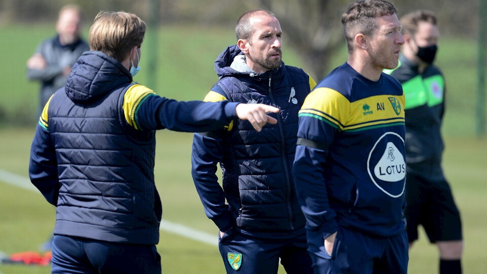 Norwich City Under-23s head coach David Wright discussed the growing partnership of Matthew Dennis and Abu Kamara following Friday’s 3-2 defeat to Sunderland U23s.